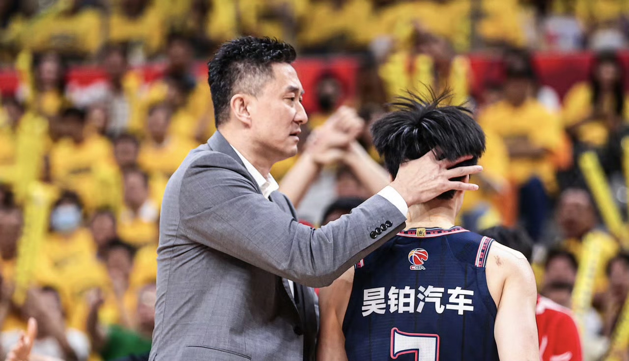 HUPU-CBA季后赛赛程吃紧，帕纳辛奈科斯加时末段内部沟通，目标明确，数据层面出现新趋势的简单介绍