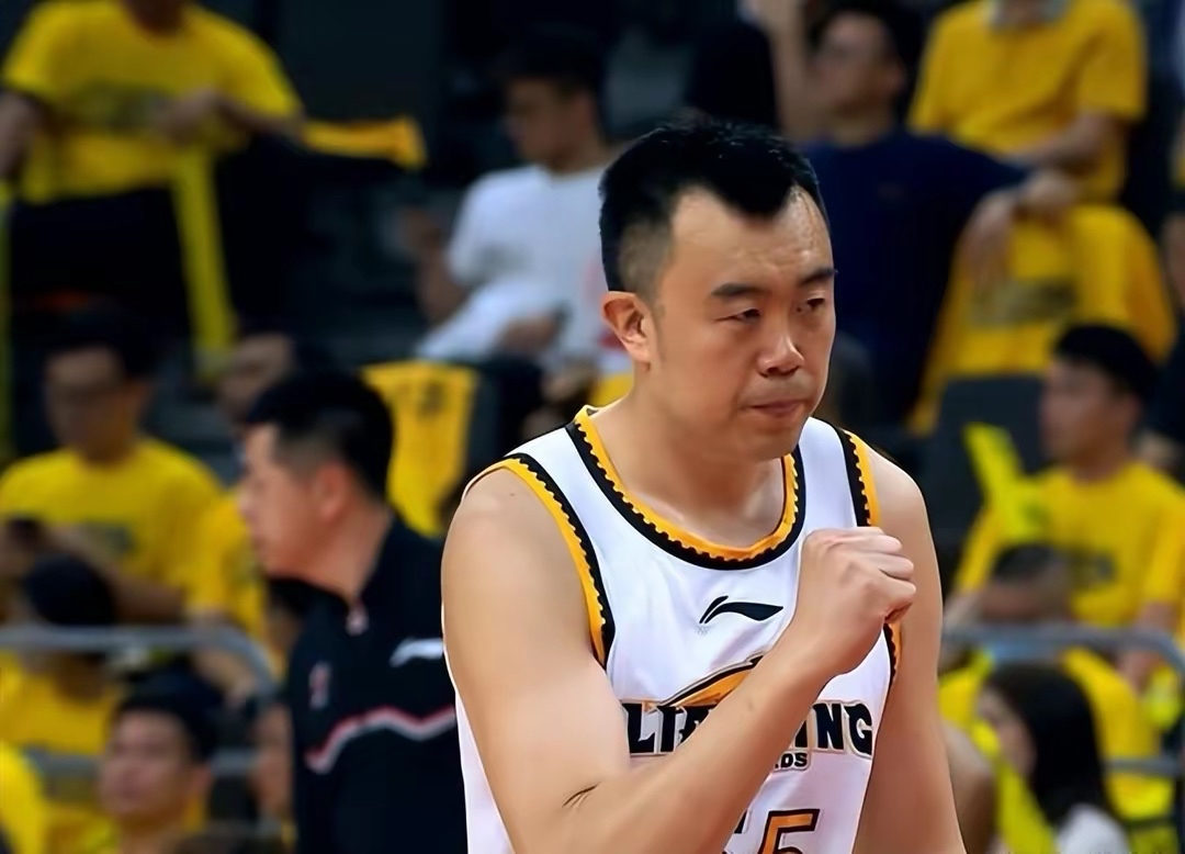虎扑- 窗口期辽宁本钢遗憾出局：NBA常规赛节点到来，底气十足，赛程密集仍需轮换