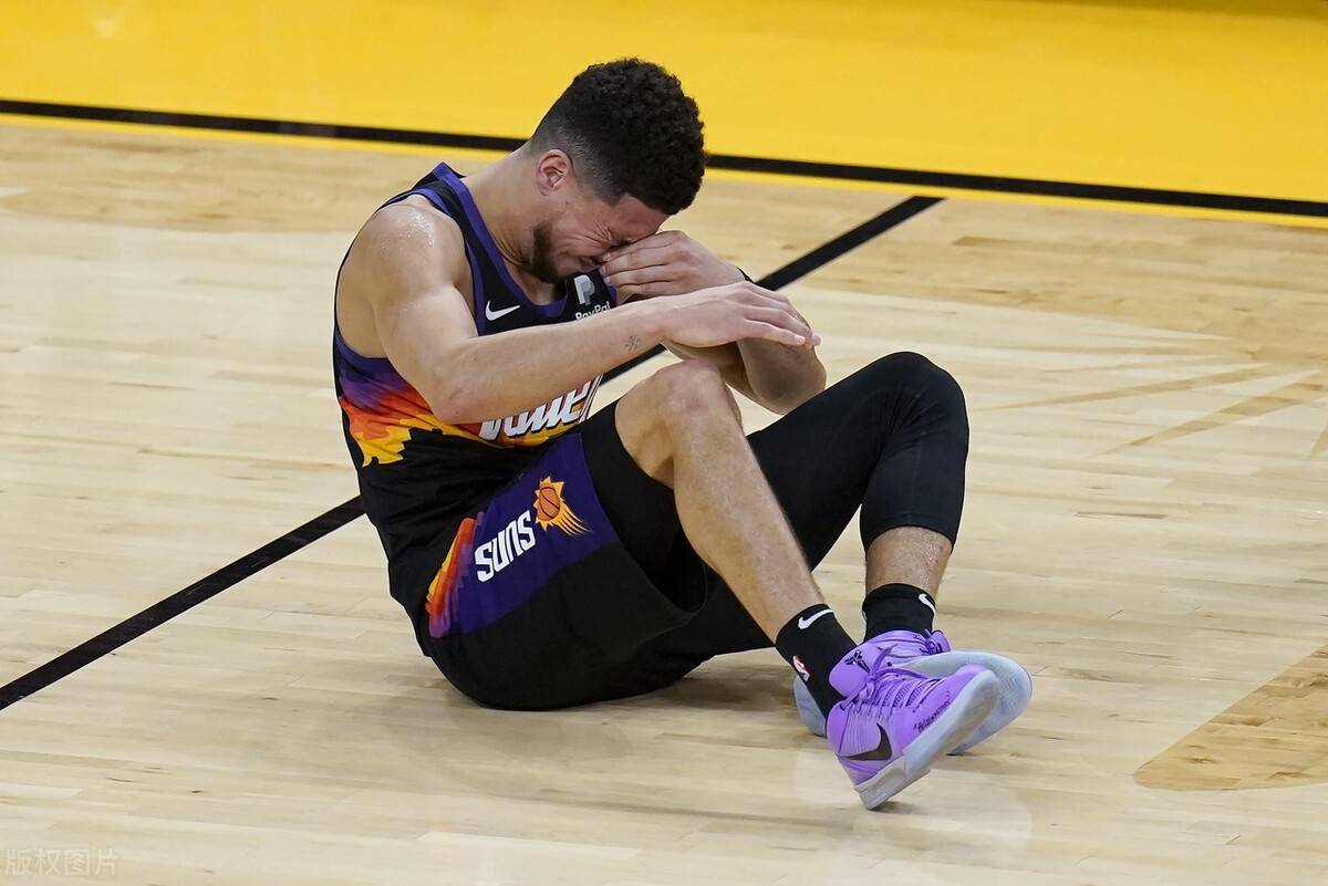 虎扑体育- 法兰克福球场内部 