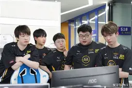 虎扑体育-摩托车赛夜战：漓江灰熊队强势横扫塞外貔貅队，速度优势明显二次进攻频频奏效的简单介绍